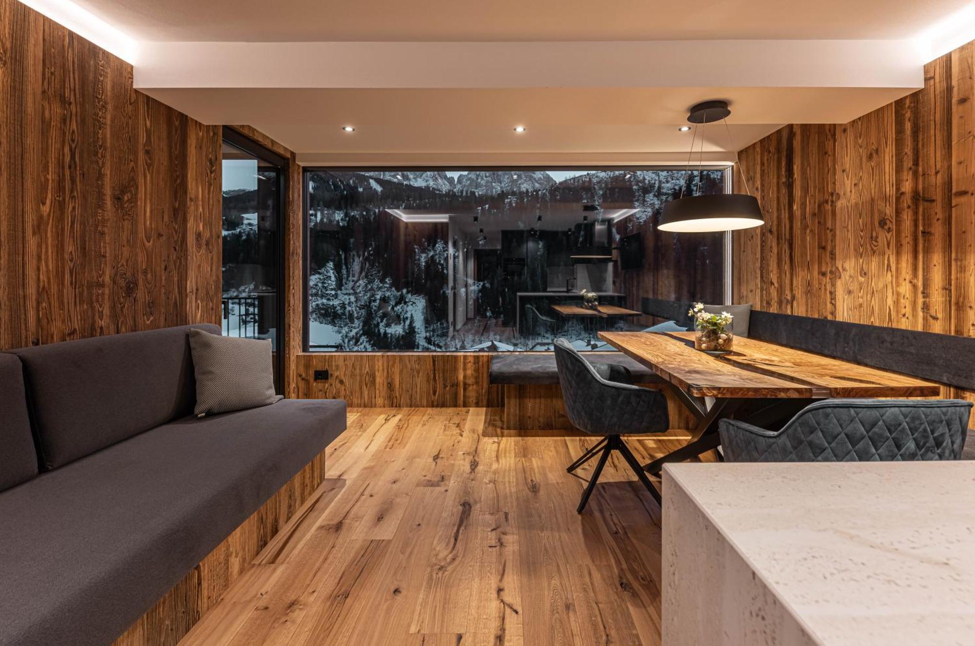 Enjoy Dolomites - Chalet Santa Cristina Val Gardena Exteriör bild