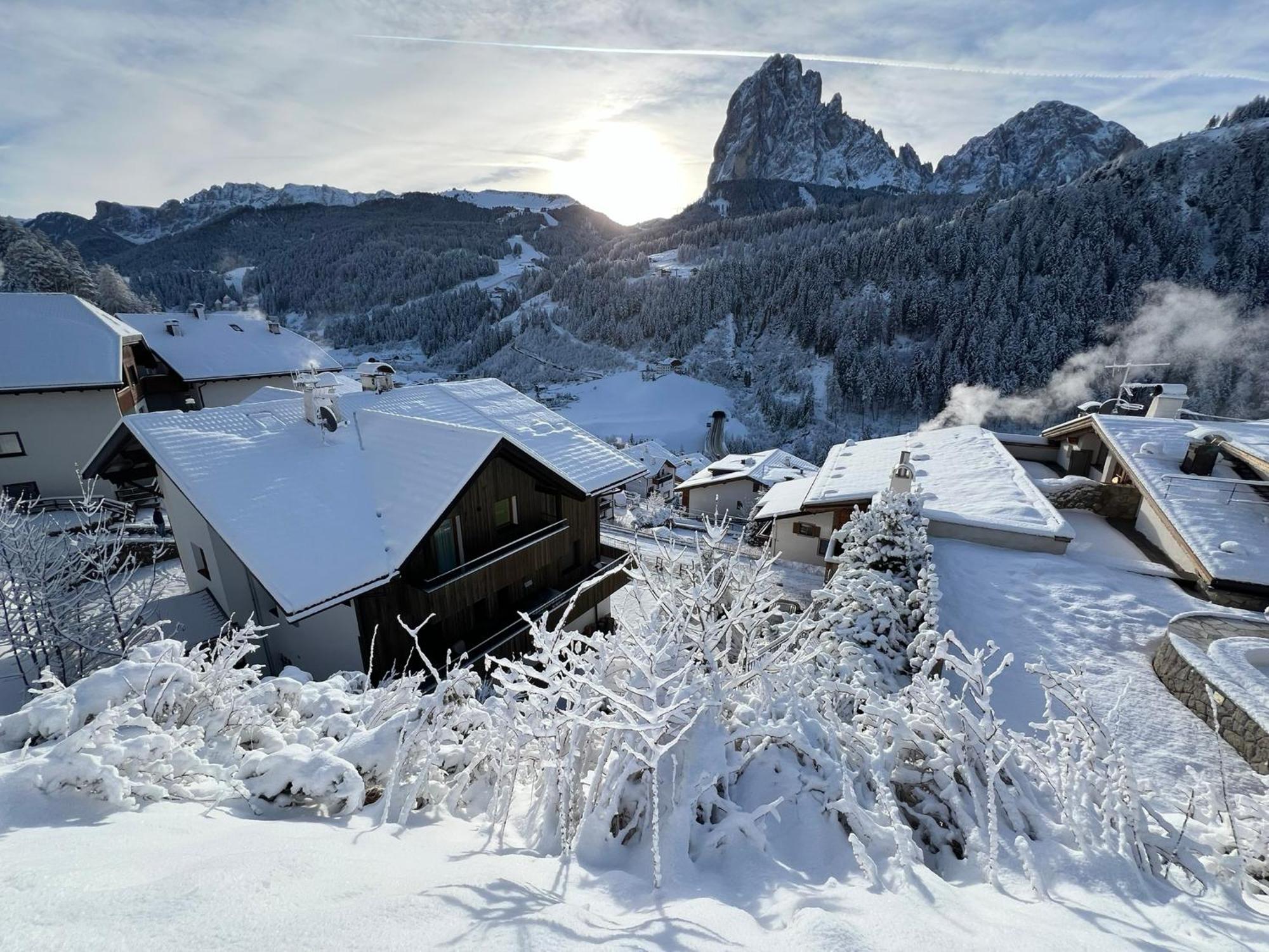 Enjoy Dolomites - Chalet Santa Cristina Val Gardena Exteriör bild
